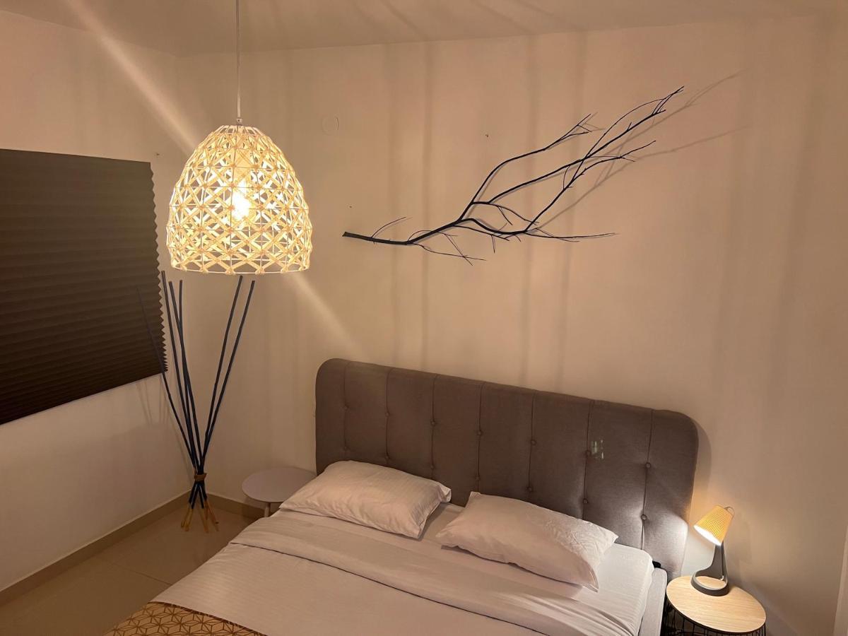 Kingdom Of The Dead Sea Crown Group Collection Apartment Neve Zohar Bagian luar foto