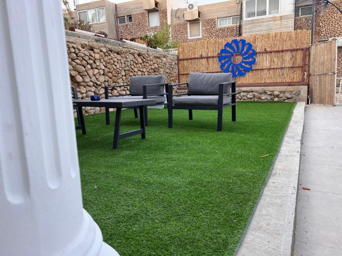 Kingdom Of The Dead Sea Crown Group Collection Apartment Neve Zohar Bagian luar foto